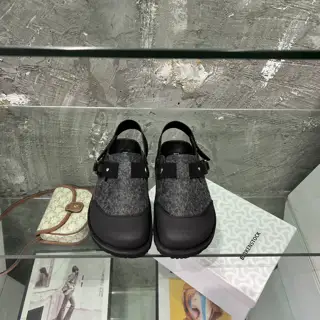 Birkenstock x Dior global limited edition joint model I was attracted by the joint model of