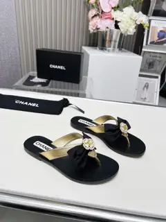 Chanel flip flops original hardware diamond buckle Shoes
