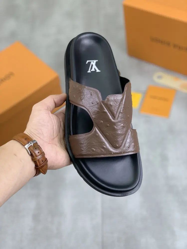 Louis Vuitton men’s slippers