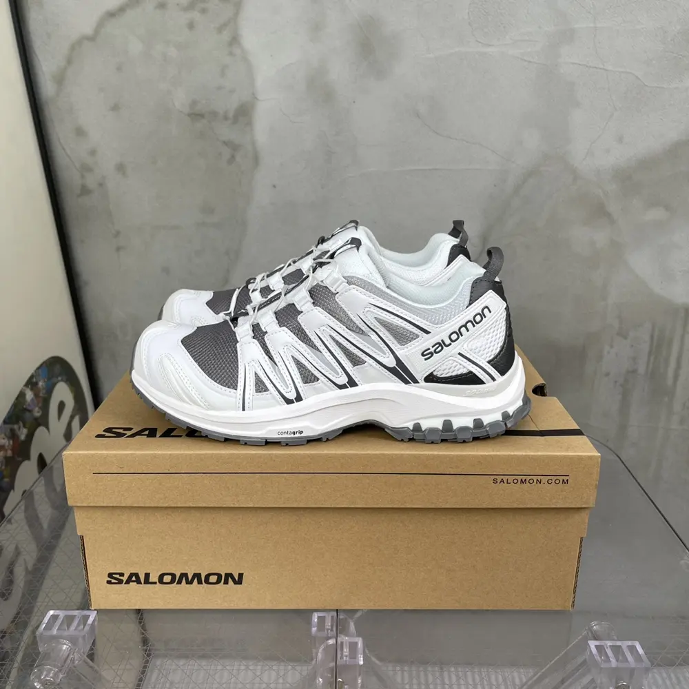 Salomon sports shoes