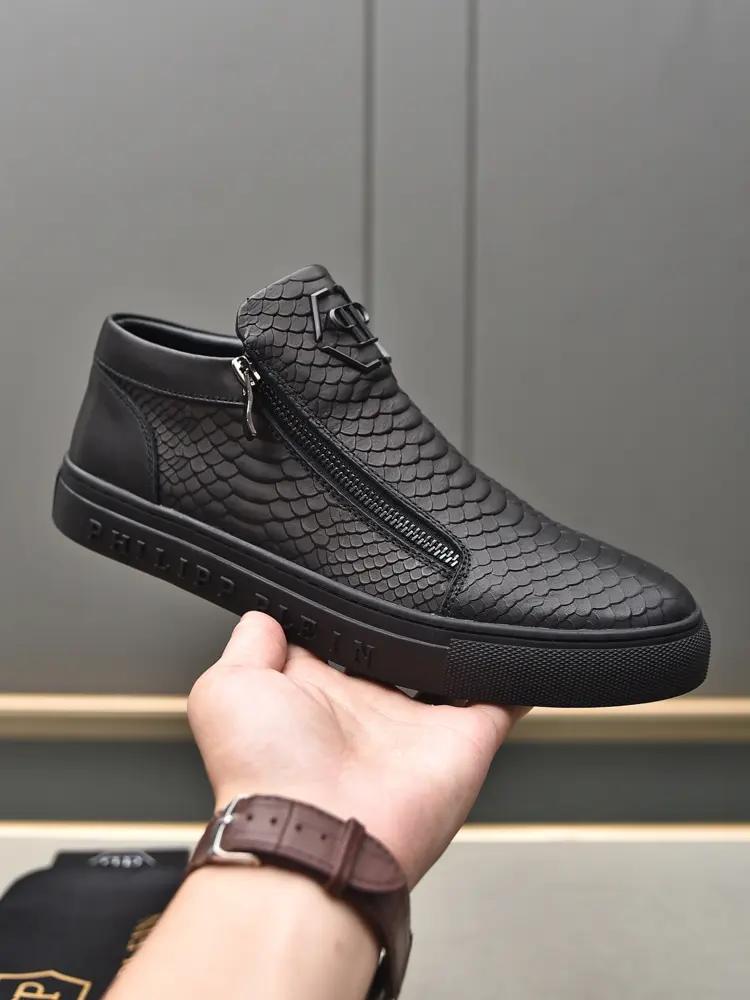 PHILIPP PLEIN casual shoes for men are on sale at the latest counters