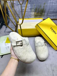 Fendi flat half-covered slippers with FF decorative buckle