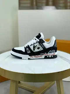 Louis Vuitton classic high-top trendy shoes