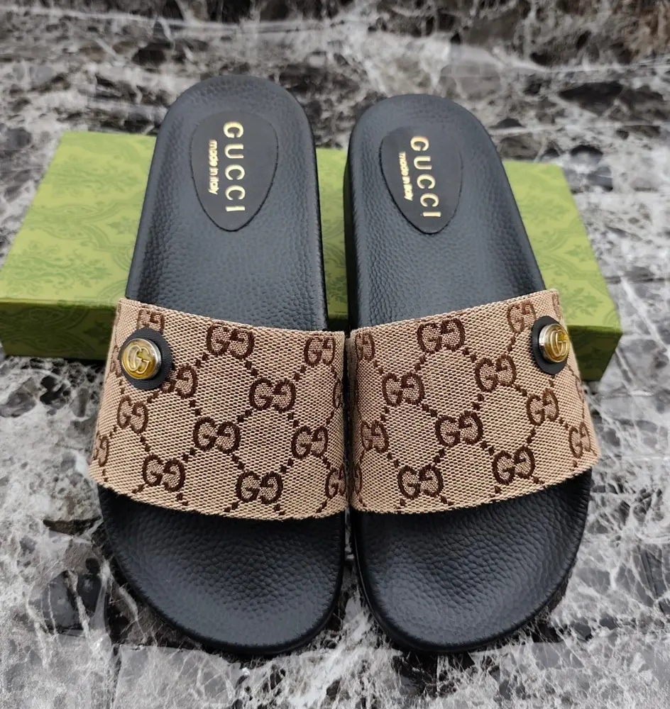 Gucci slippers