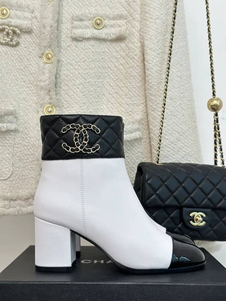 Chanel Paris catwalk diamond block heel boots series
