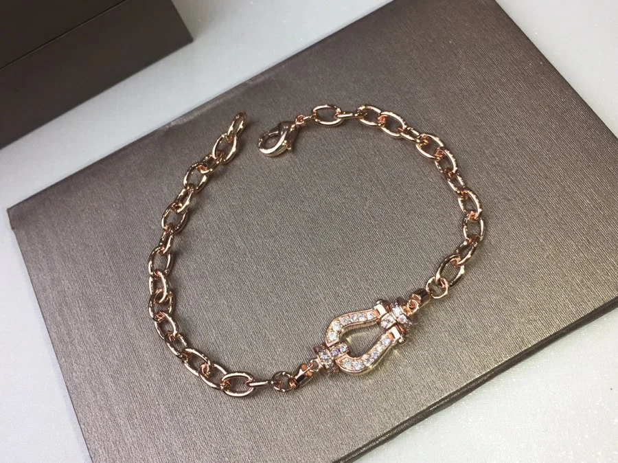 FRED Horseshoe clasp bracelet