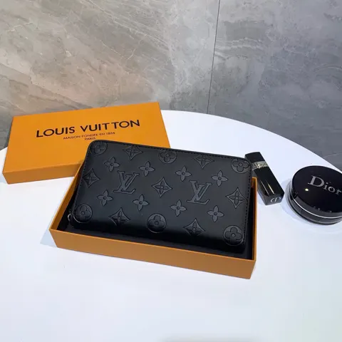 Louis Vuitton Clutch