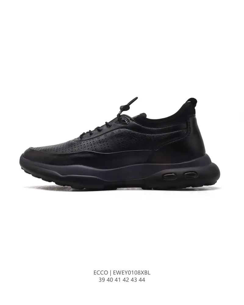 ECCO men’s outdoor sneakers