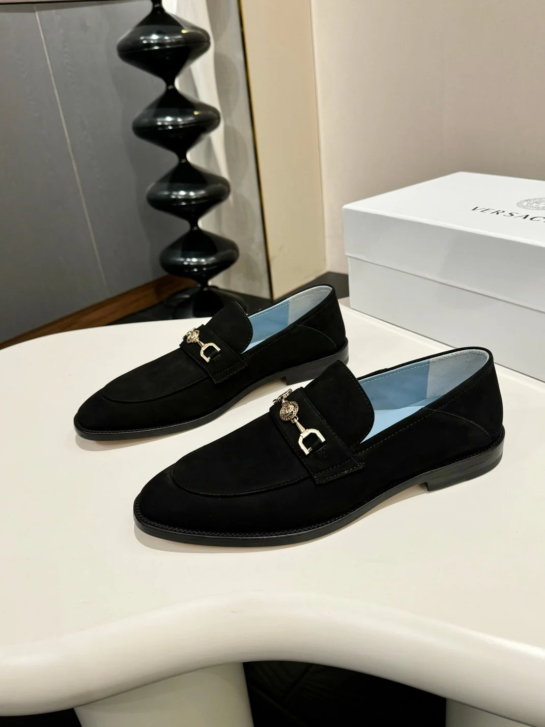 Versace classic men’s business shoes with leather soles