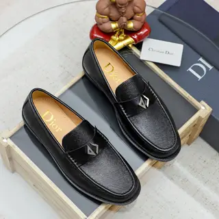 Dior casual men’s shoes are on sale. 1:1 production on the official website. Original