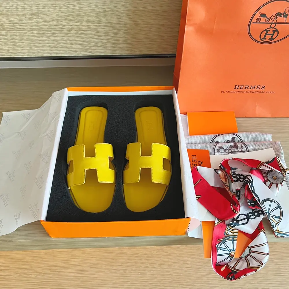 Hermès slippers
