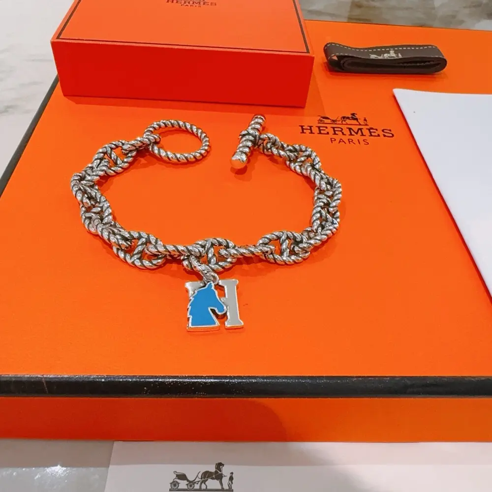 New Hermès bracelet thickened version platinum version. High-end precision version