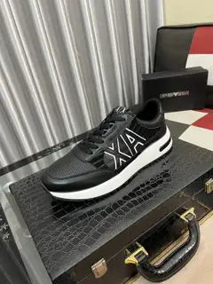 Armani new casual shoes are on sale. Upper cowhide + leather lining