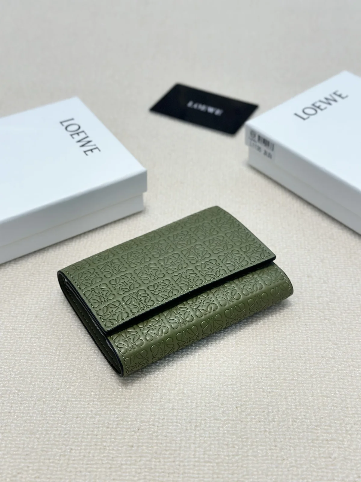 Loewe Wallet