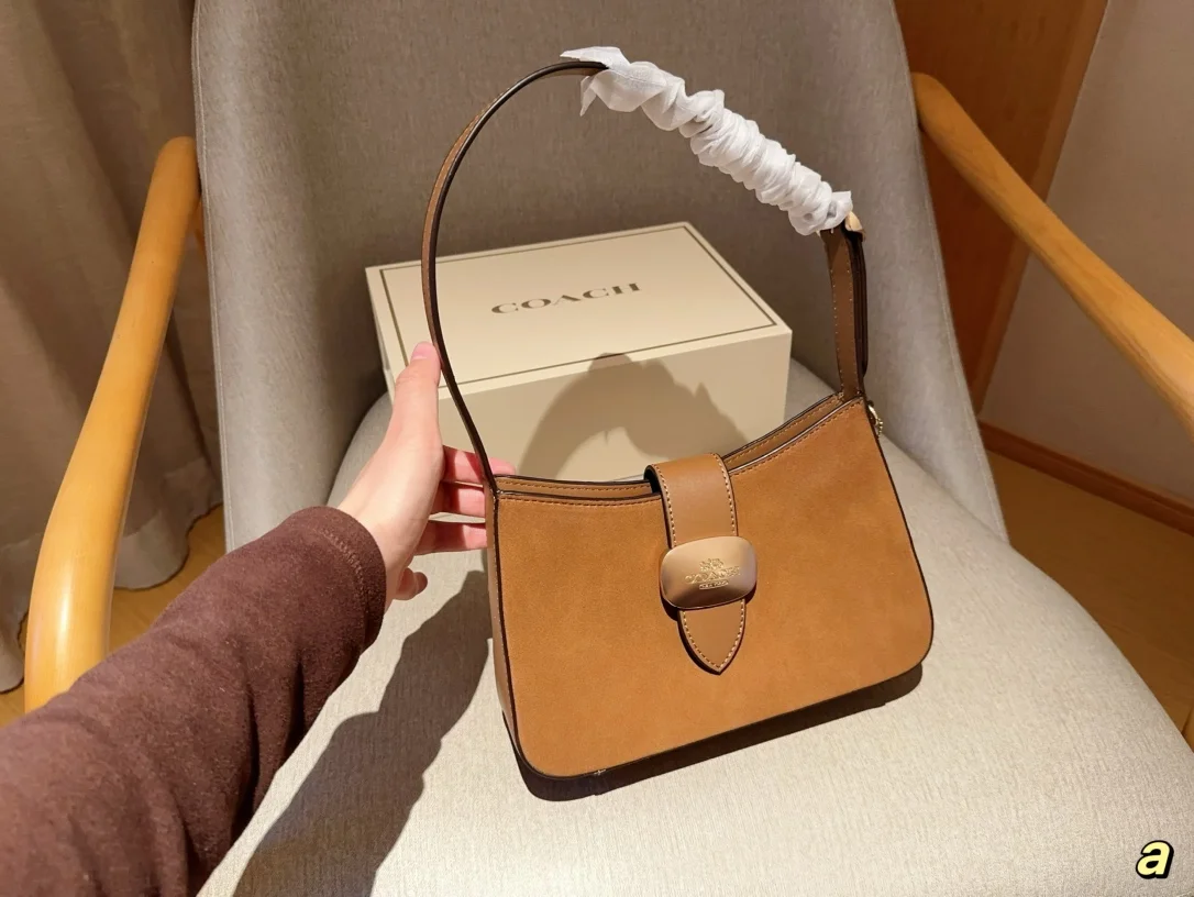 COACH Crossbody