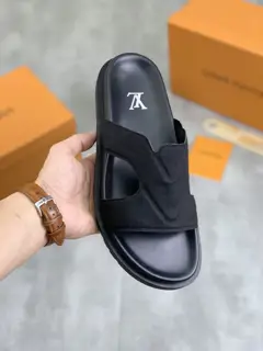 Louis Vuitton men’s slippers