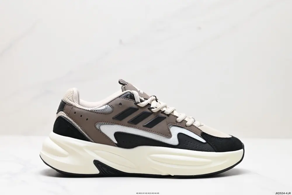 Adidas Light Sport OZELLE Casual Running Shoes. This pair of light sport OZELLE casual ID3577