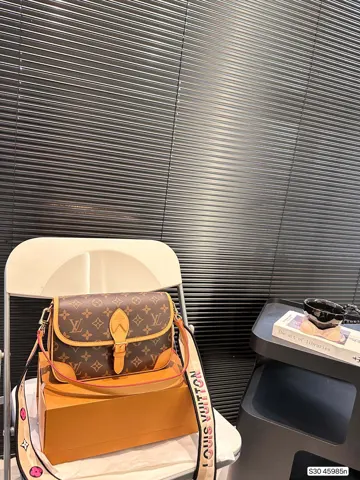 Louis Vuitton Baguette