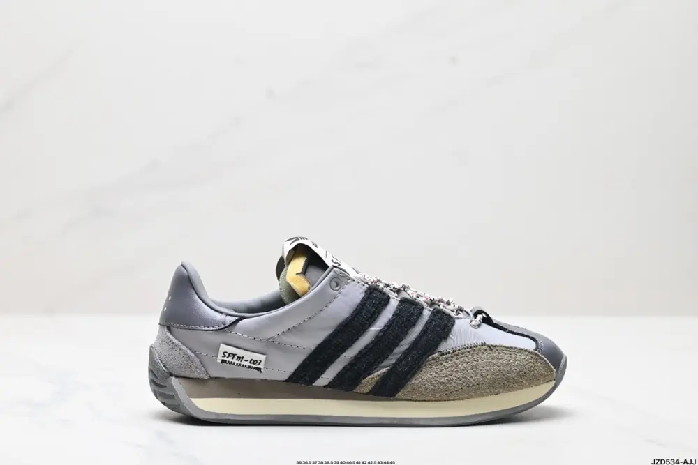 Adidas WB Country Raw rubber soles Delicate and elegant shoe shape Temperament and slim fit GW1388