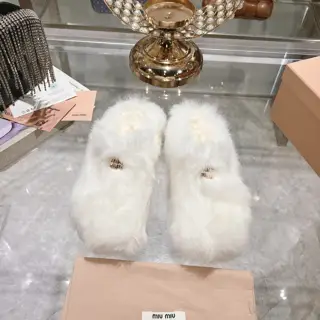 Miu Miu Miu wool half-slipper mules with closed toe fur slippers