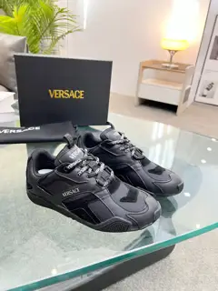 Versace SS25 ultra-lightweight shoes. They feel great on the feet and are suitable for both