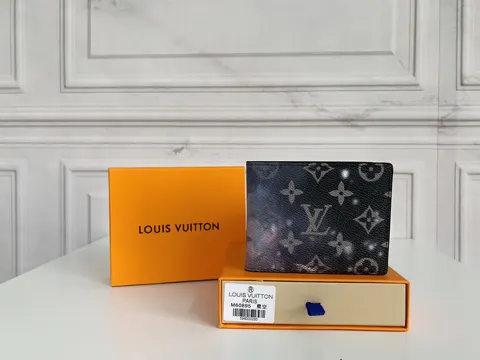 Louis Vuitton Pochette M60895