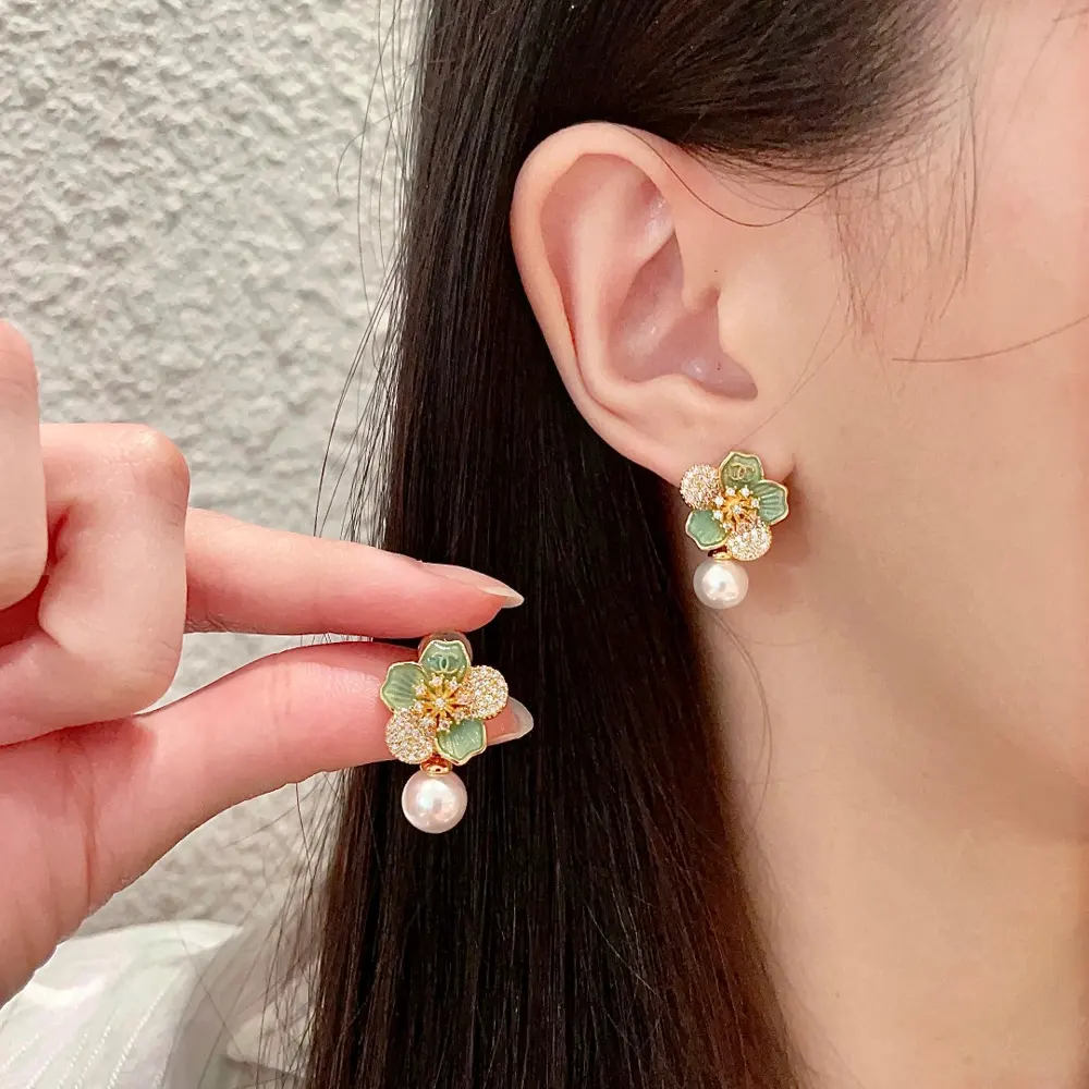 Second-hand Chanel earrings