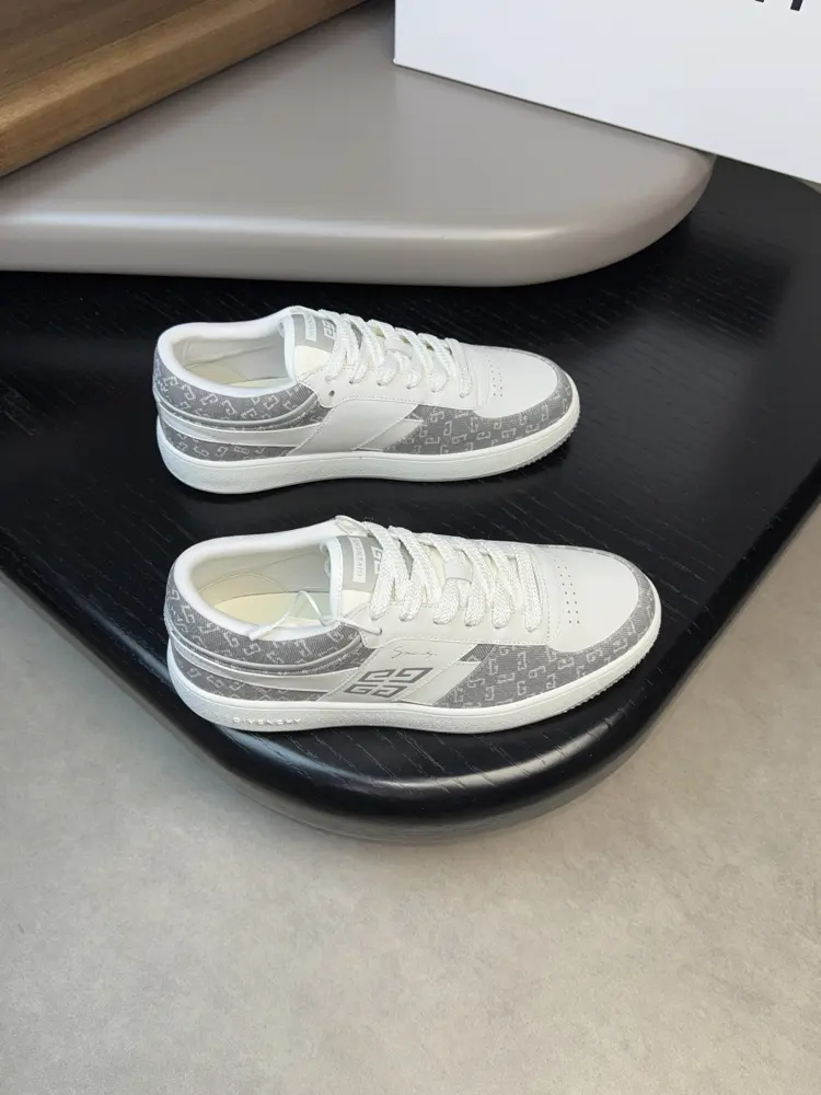 Givenchy casual sneakers