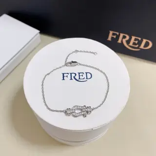 FRED full diamond horseshoe clasp bracelet