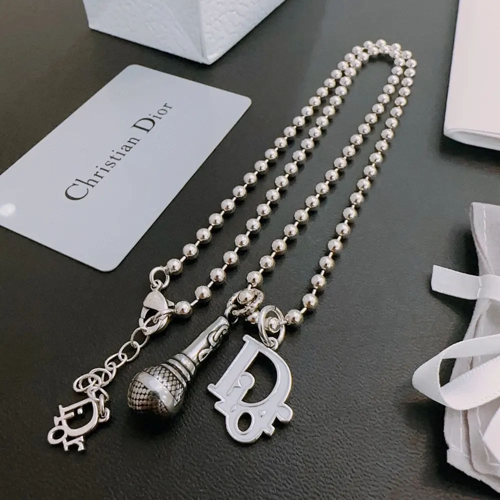 DIOR New Dior necklace Original goods New counter model