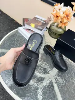 Chanel high school student retro loafers