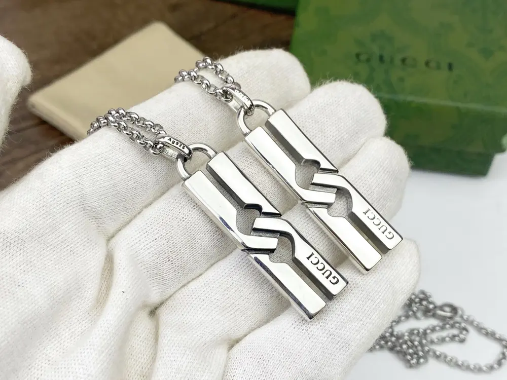 GUCCI H-shaped pendant necklace for couples Gucci Love Fearless Perfectly