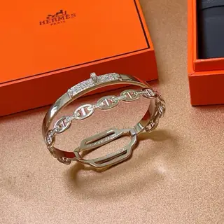Hermès bracelet It really tests the craftsmanship of the master. Make sure the details are