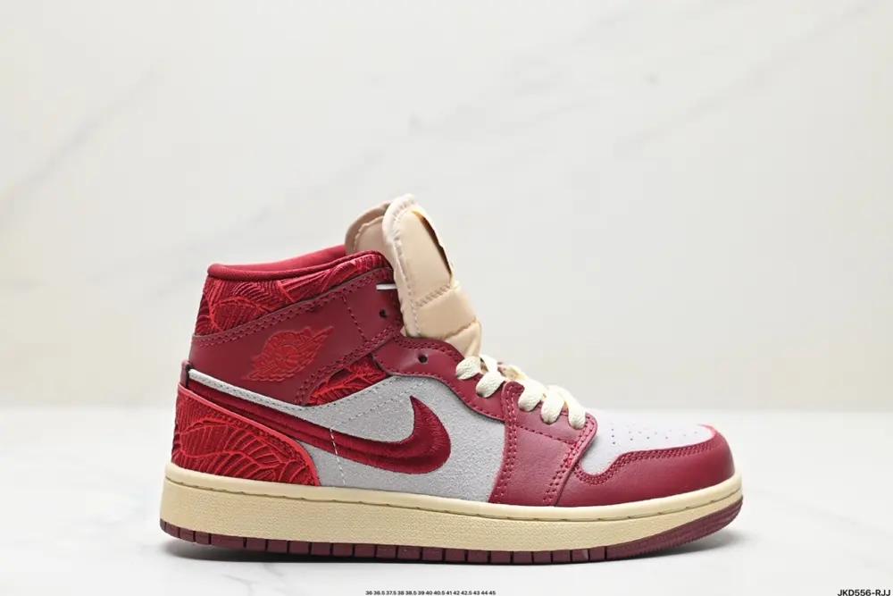 Nike AIR JORDAN 1 Sneakers DZ2820-601