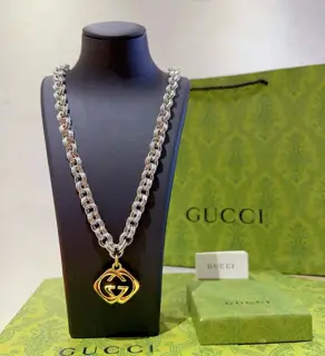 GucciThe latest Gucci necklace with a higher grade chain