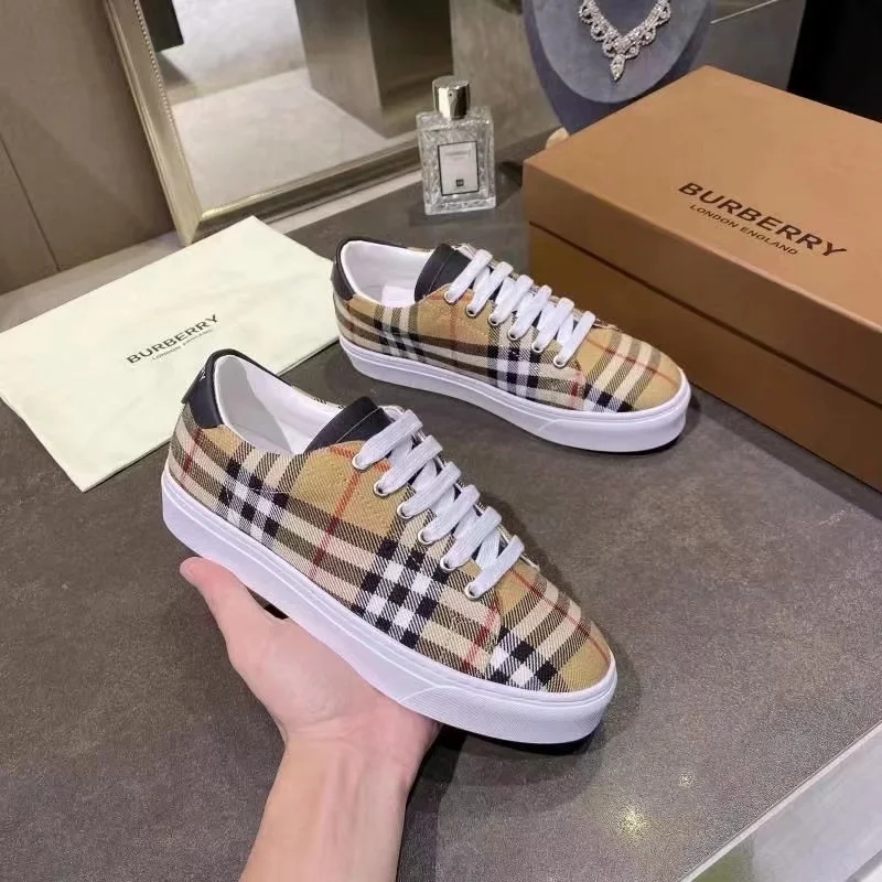 BURBERRY Retro plaid cotton sneakers