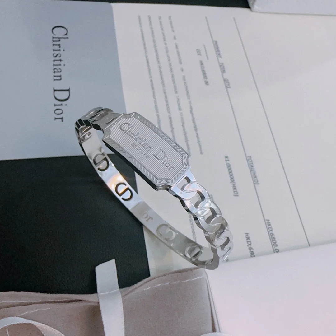 Dior bracelet couples