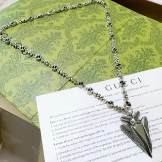 The latest Gucci necklace with a higher-end chain