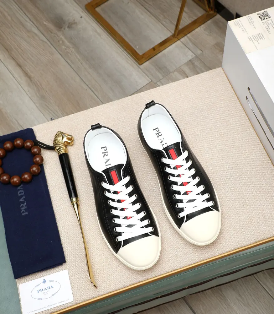 Prada casual shoes upper Italy imported calfskin leather lining @ suitable for travel