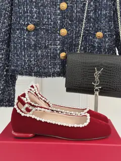 Roger Vivier classic pearl Mary Jane Shoes