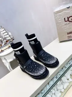 UGG new snow boots