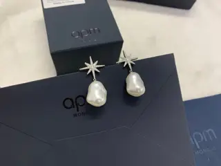 Apm monaco six-pointed star silver earrings baroque pearls fashionable and elegant earrings
