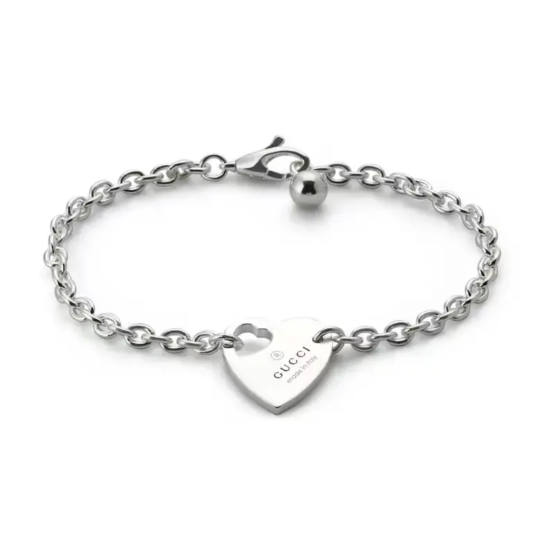 Gucci Trademark chain bracelet with charm