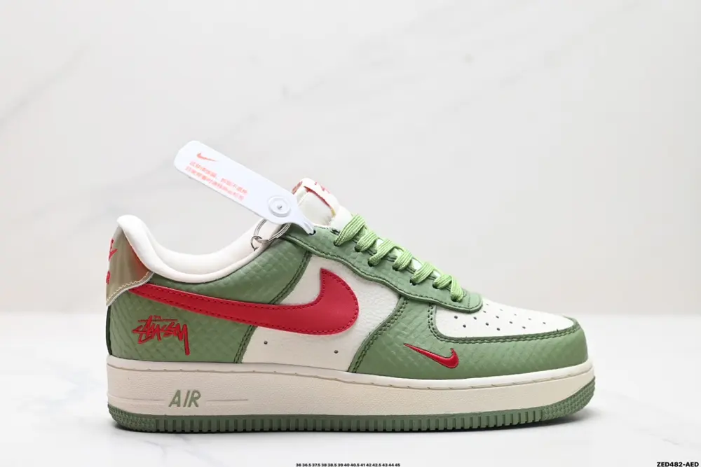 NIKE AIR FORCE 1’07 Sneakers KK1988-028