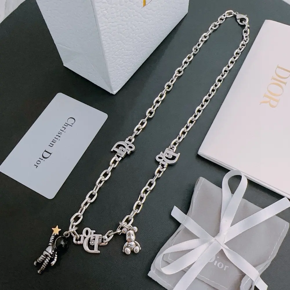 DIOR New Dior necklace Original goods New counter model