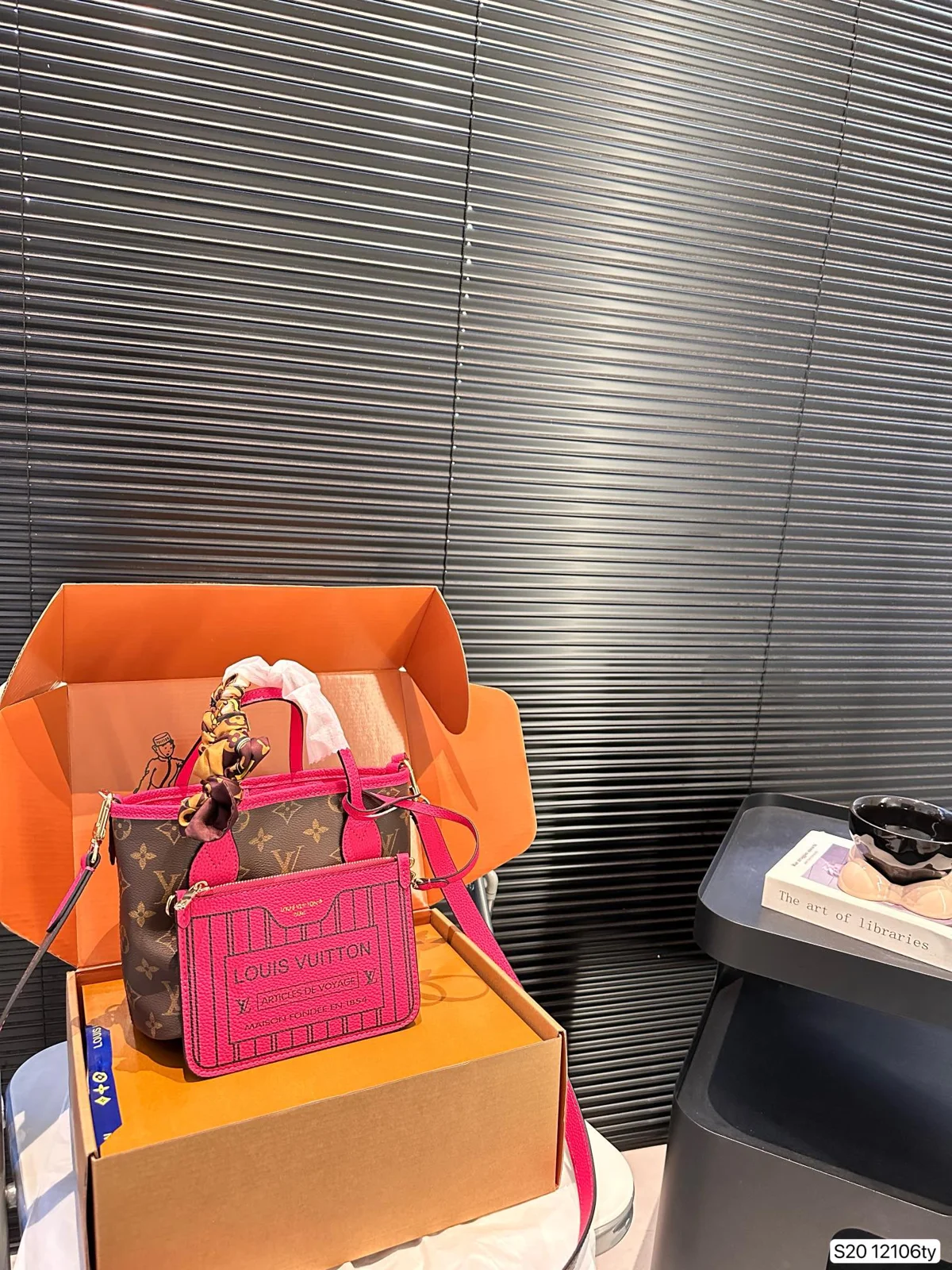 Louis Vuitton Neverfull 12106TY