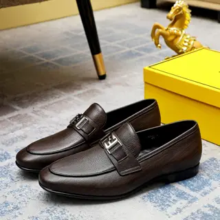 FENDI men’s formal leather shoes Classic series not to be missed The