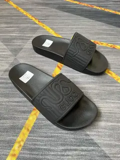 Gucci couple flip flops