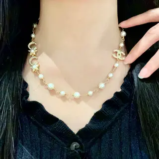 Chanel vintage necklace