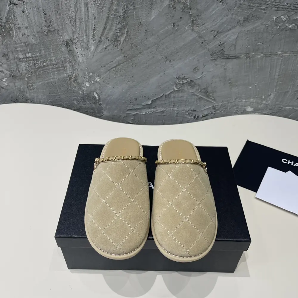 Chanel diamond chain Sheep lining flat bottom half-slippers